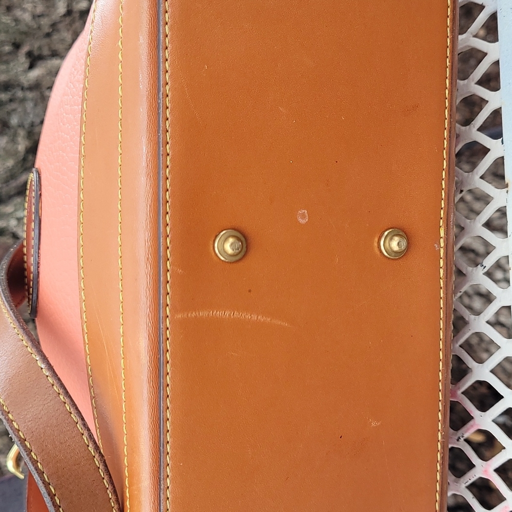Vintage Dooney & Bourke AWL Sweet Peachy Hobo - Picture 8 of 16